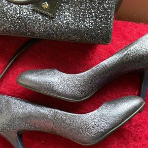 NWOT MICHAEL KORS NAVY BLUE GLITTER LIKE leather HEELS PUMPS SHOES Size 7